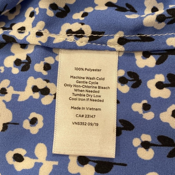 Talbots - Blue & green floral chiffon blouse Size 2X - Picture 8 of 9